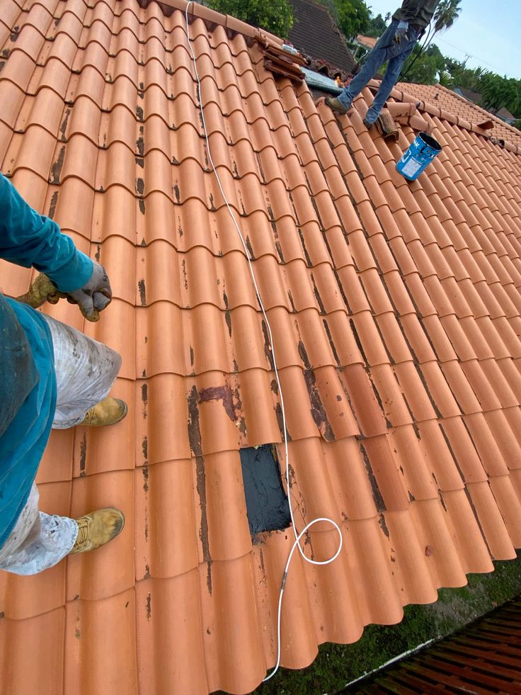 Replace Broken Roof Tiles in Ingleburn, Macquarie Links, Preston & Sydney